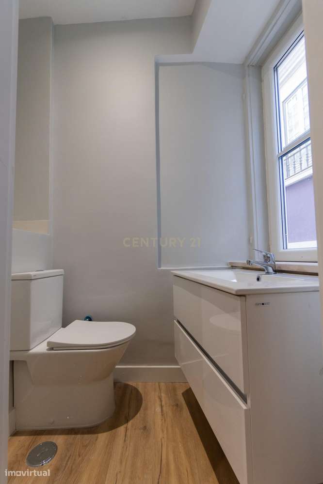 Prédio remodelado na Baixa de Setúbal – uma oportunidade única-26