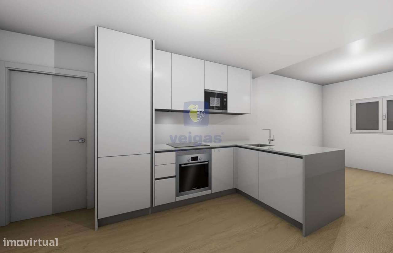 Apartamento T2 com varanda e duas frentes no empreendimento ANJOS 49-18