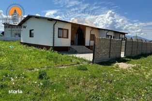 Casă Modernă cu Grădină în Cartierul Izvor, la doar 4 km de Brașov