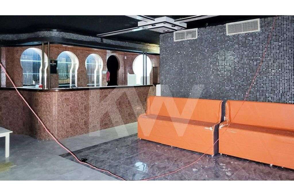 Espaço comercial em Armação de Pêra - Grande imagem: 4/11