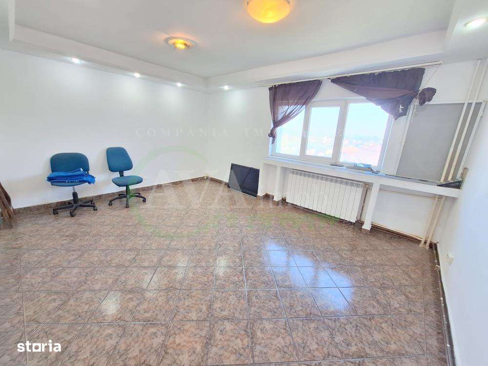 Apartament 3 camere decomandat, zona Nord-2