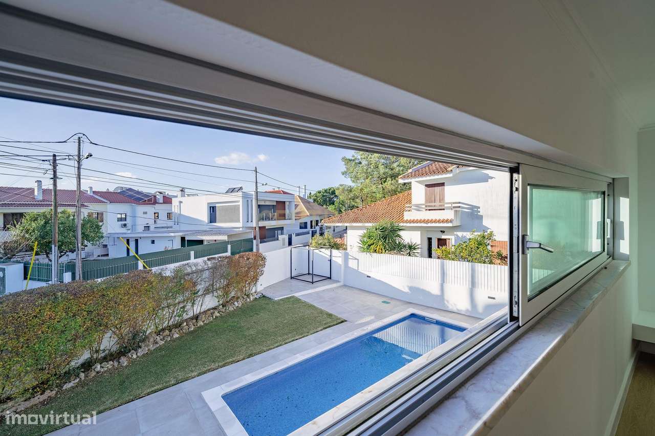 Moradia T6 com Piscina - Charneca de Caparica-47