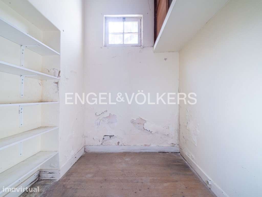 Apartamento por Remodelar com jardim na Graça-25