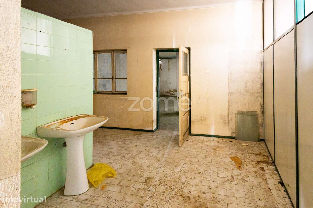 Prédio 4 Pisos |Loja|Garagens| Centro Arganil | Investimento-9