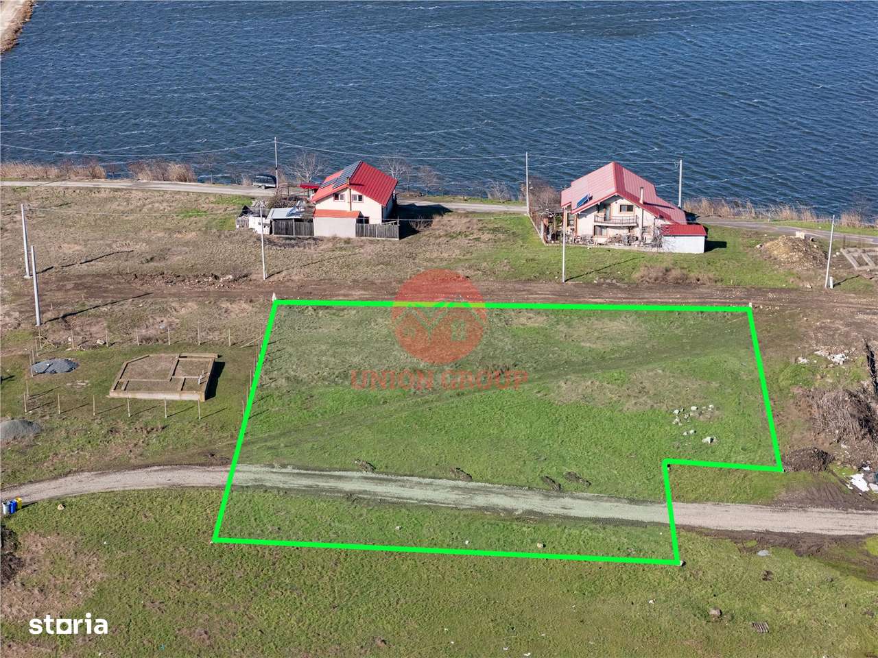 Teren Intravilan 2380 mp Langa Lac, Corbu-3