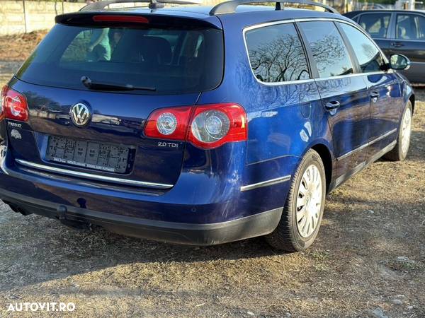 Volkswagen Passat Variant 2.0 TDI Highline DPF DSG - 4