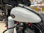 Harley-Davidson Touring Street Glide - 17