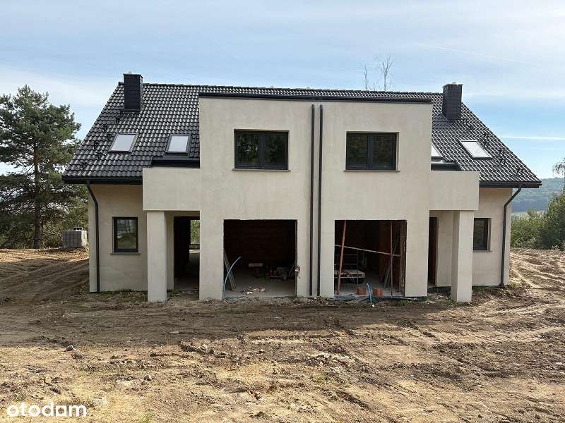 Dom na wzniesieniu pod lasem. - Pełny obrazek: 5/19