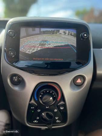 Toyota Aygo 1.0 X-Play+X-Touch - 18