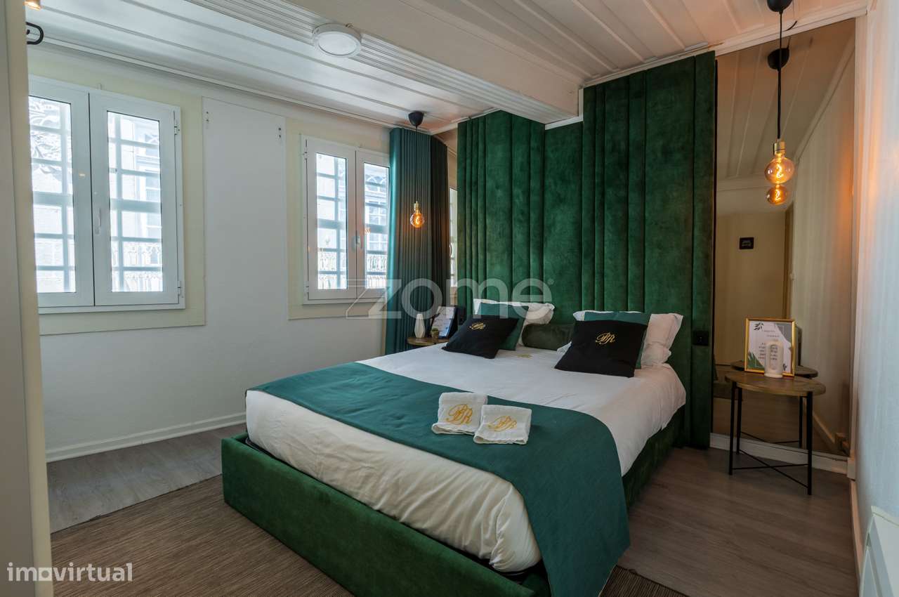 Prédio no Centro Histórico de Guimarães - Grande imagem: 2/21