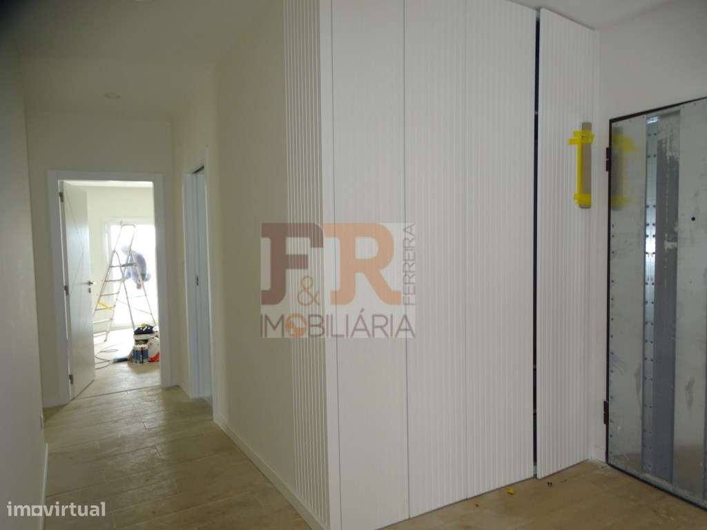 Moradia Isolada Térrea T4 com Garagem - Quinta do Anjo Palmela-8
