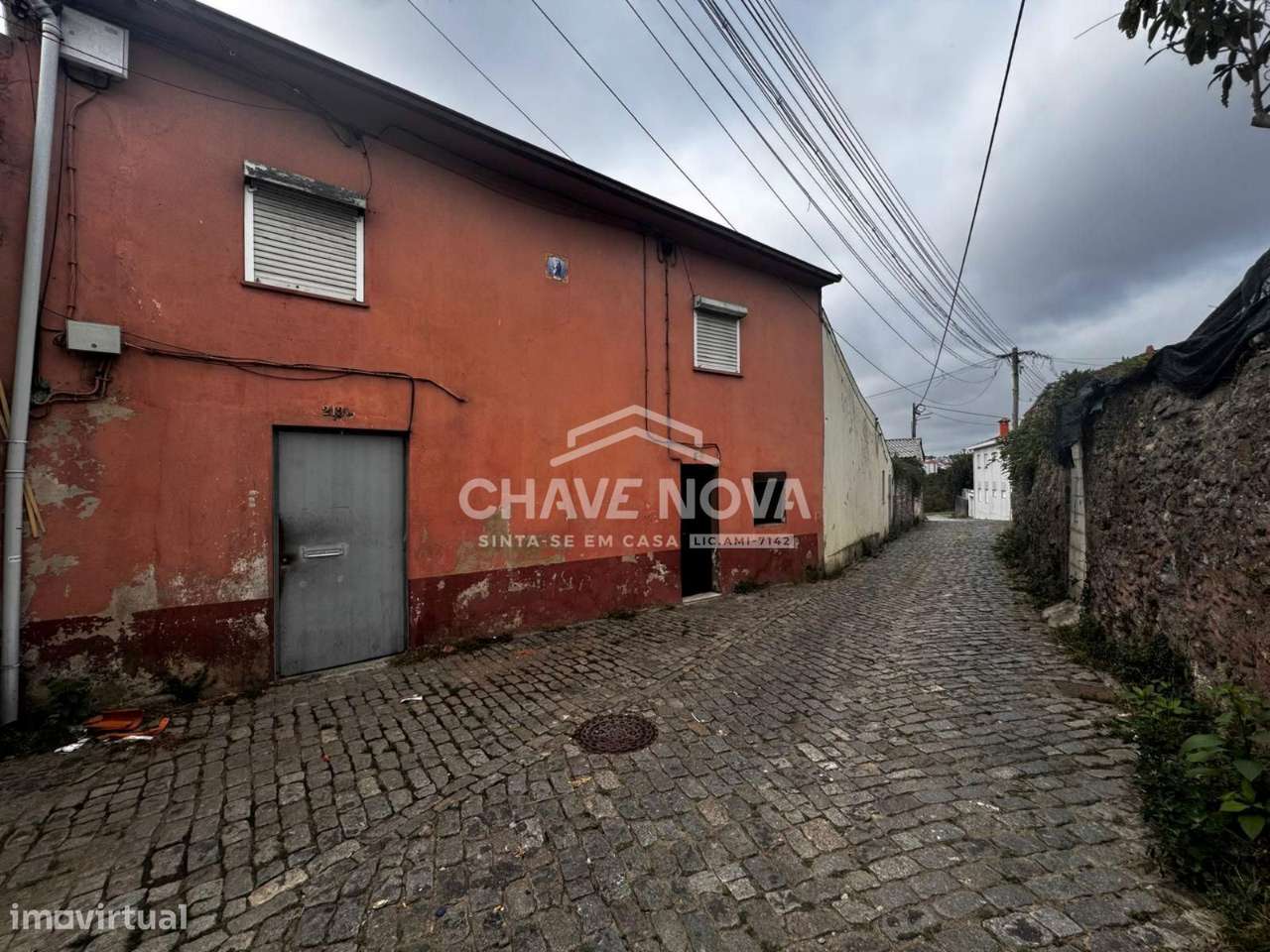 Moradia com 9 Casas de Ilha c/ Terreno em Campanhã - Grande imagem: 3/20