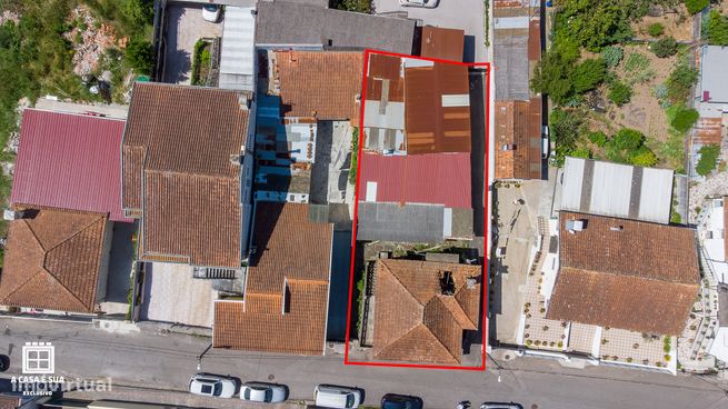 Moradia T3 para reabilitação no centro de Rio Meão, S.M. Feira-25