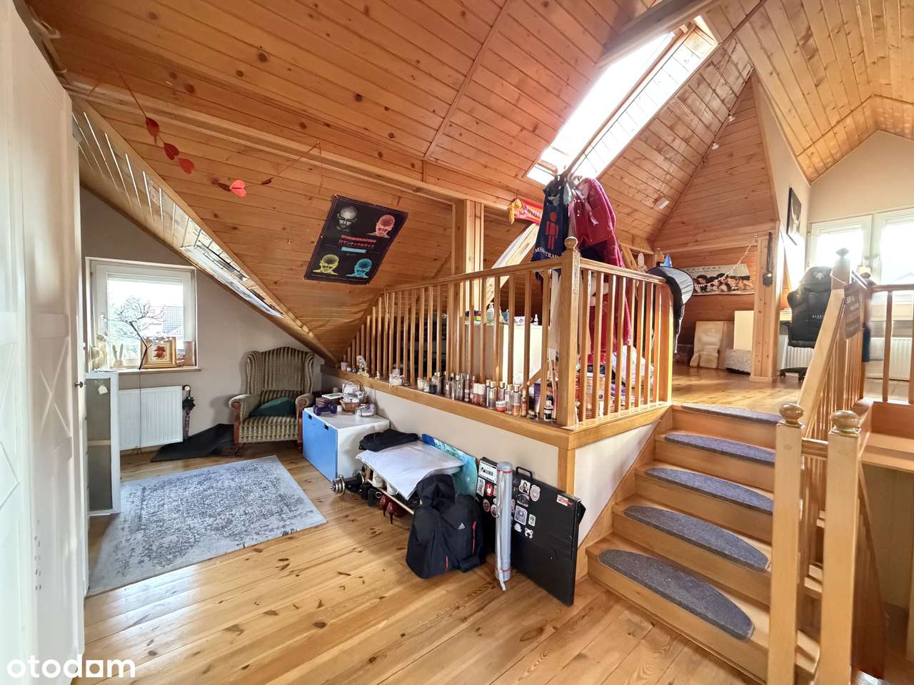 Dom szeregowy blisko Warszawy: 210 m², ogród, fotowoltaika, 6 pokoi-13