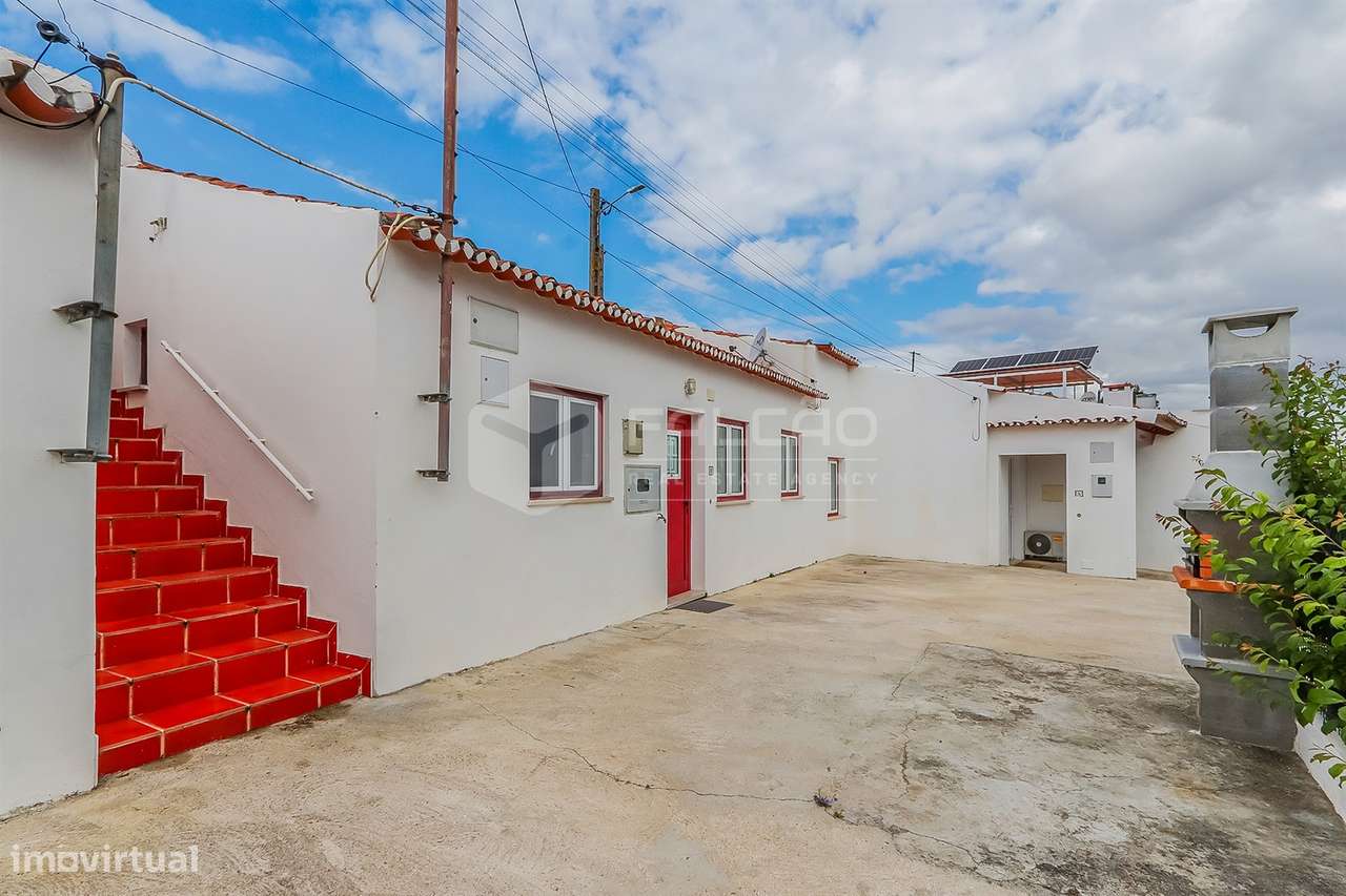 Moradia >=T10 Venda em Santarém (Marvila), Santa Iria da Ribeira de Sa - Grande imagem: 4/27