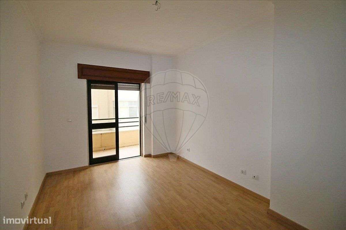 Apartamento T4 para venda - Grande imagem: 5/8