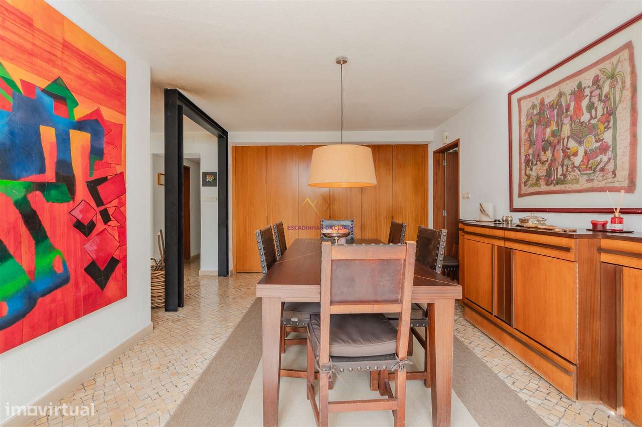 Moradia única à venda numa das melhores ruas de Oeiras-8