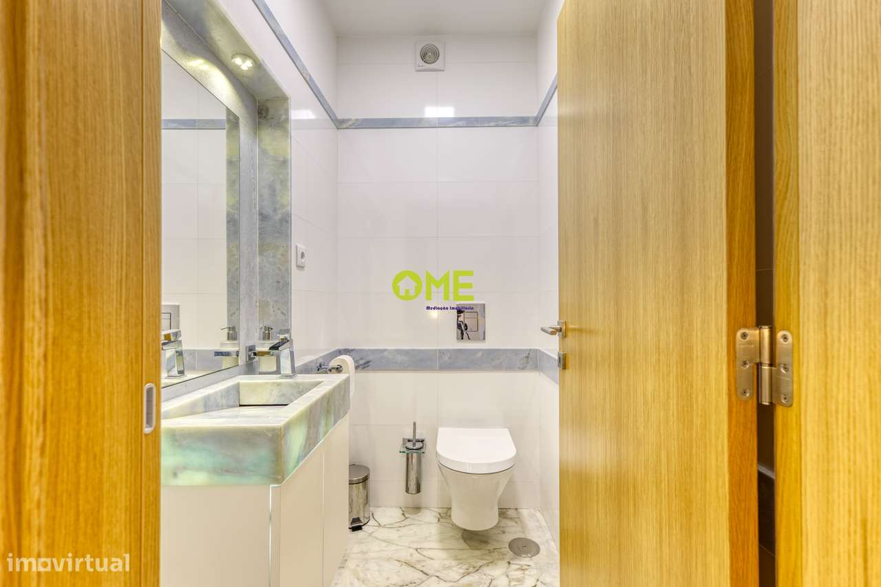 **Moradia T3 em Ourém - Luxo e Modernidade**-34