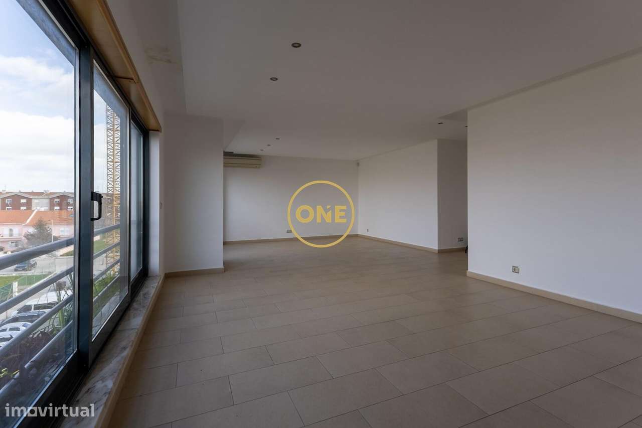 Apartamento T3 Duplex com garagem em Montijo - Grande imagem: 4/31