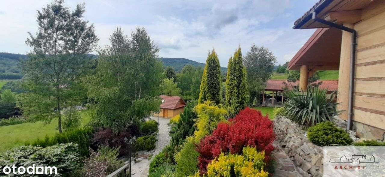 Wyjątkowy dom z bajkowym ogrodem i domem dla gości - Pełny obrazek: 4/14