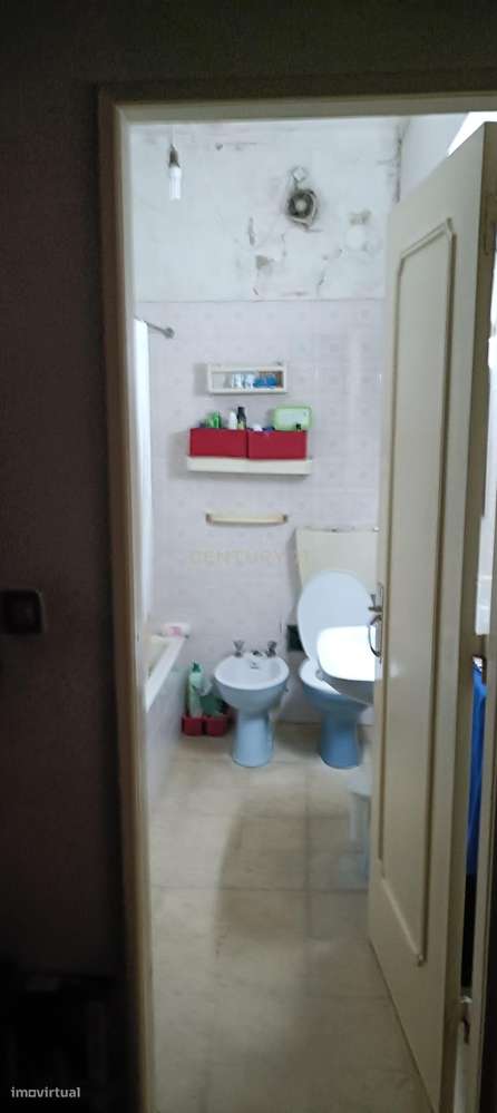 Excelente oportunidade de investimento em Benfica com vista panorâmica - Grande imagem: 5/23