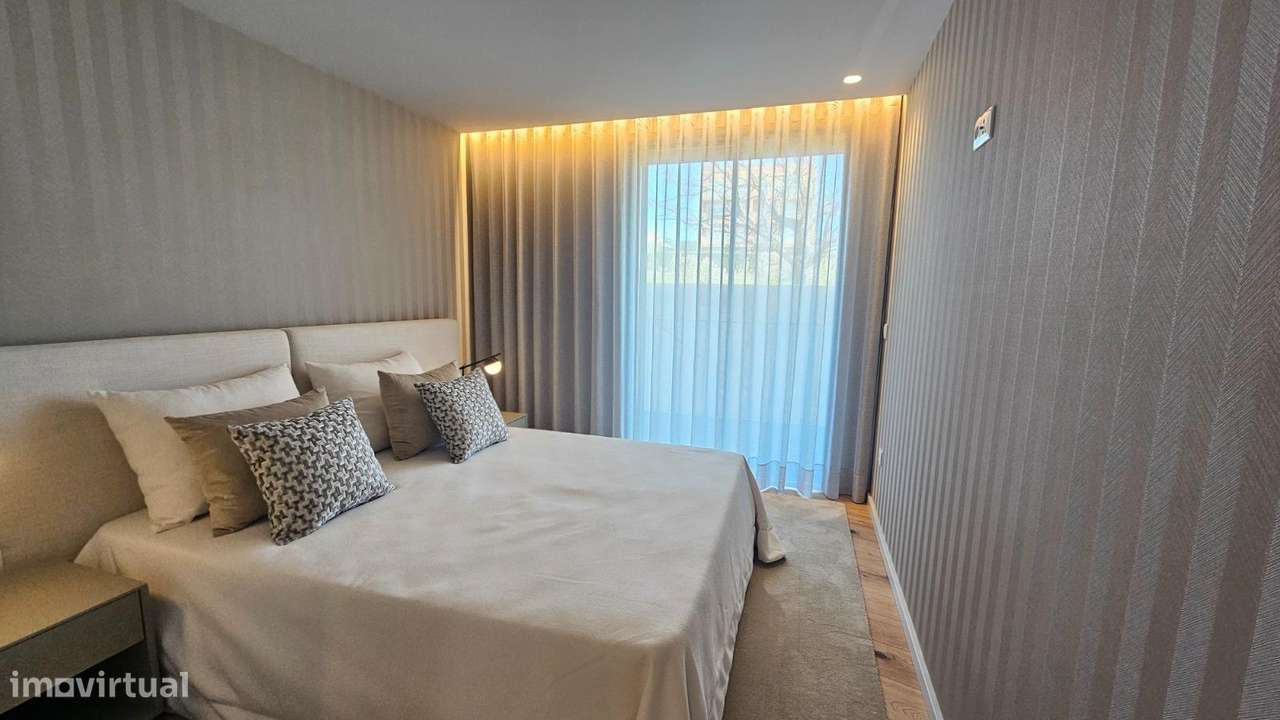 Apartamento T2 Em Matosinhos Perto Da Praia Com Garagem