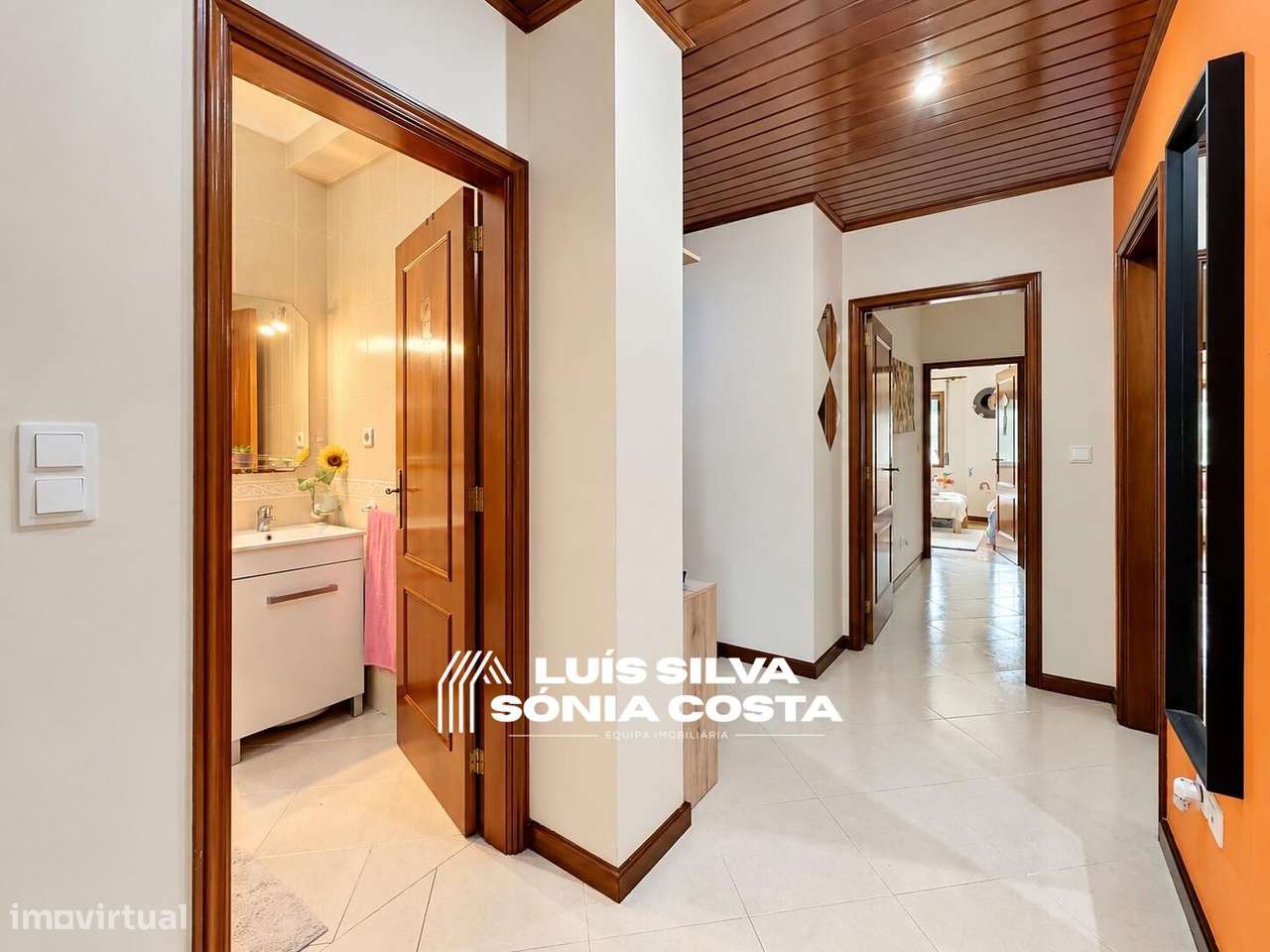 Apartamento T2+1 c/ Garagem Fechada & Duas Varandas | Santa Maria...-15