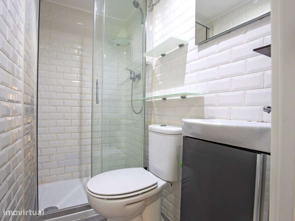Apartamento T1 no Coração de Sesimbra - A 2 Minutos da Praia!-18