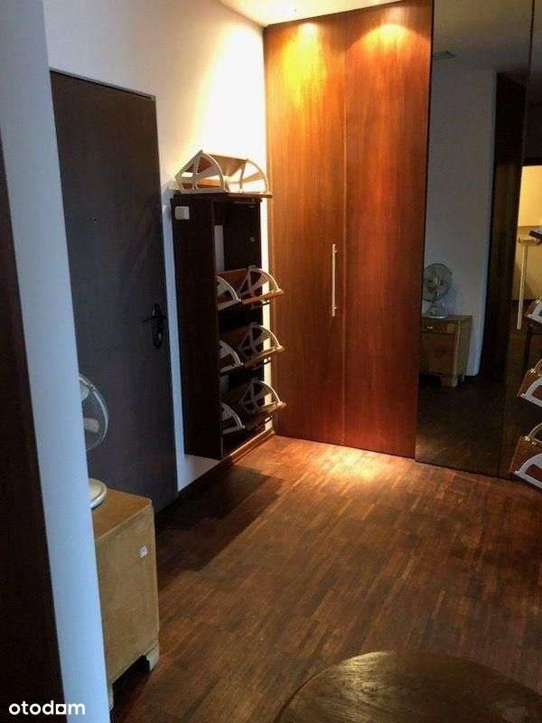 2 pok,garaż komórka 55m2 przy parku, Kryształowa40-13