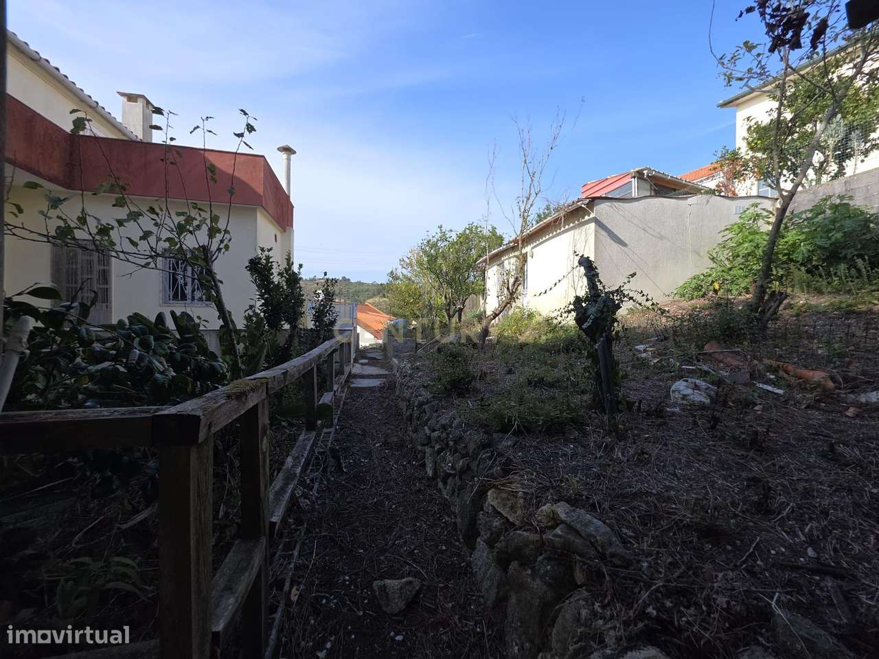 TERRENO URBANO COM 460 m² E VISTA FANTÁSTICA – CANEÇAS-3