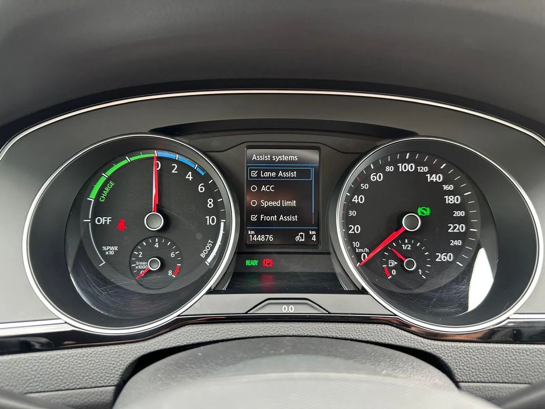 Volkswagen Passat 1.4 TSI Plug-In-Hybrid DSG GTE - 27