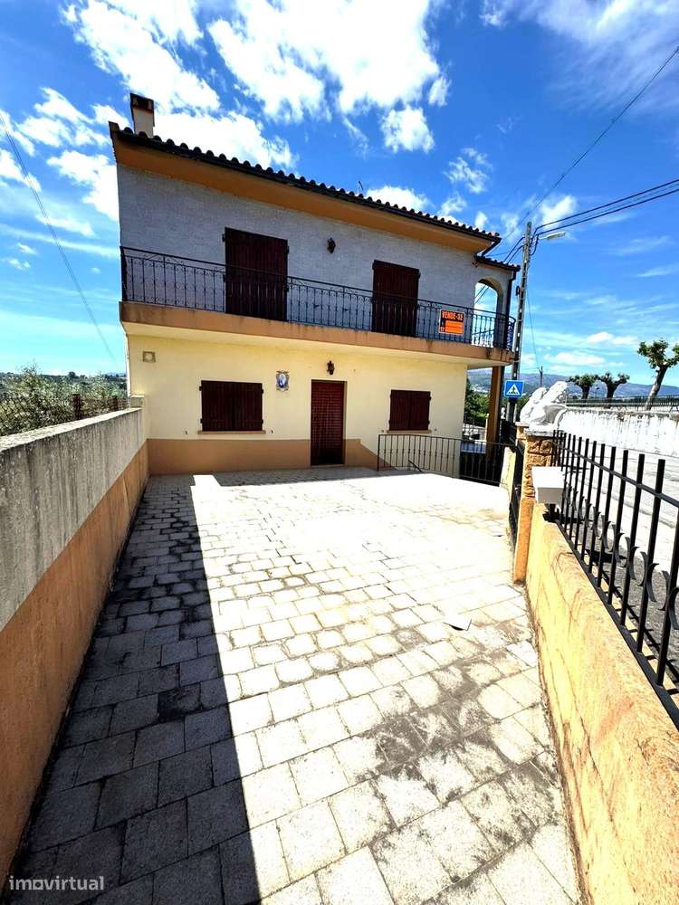 Exelente moradia em alcaria-11