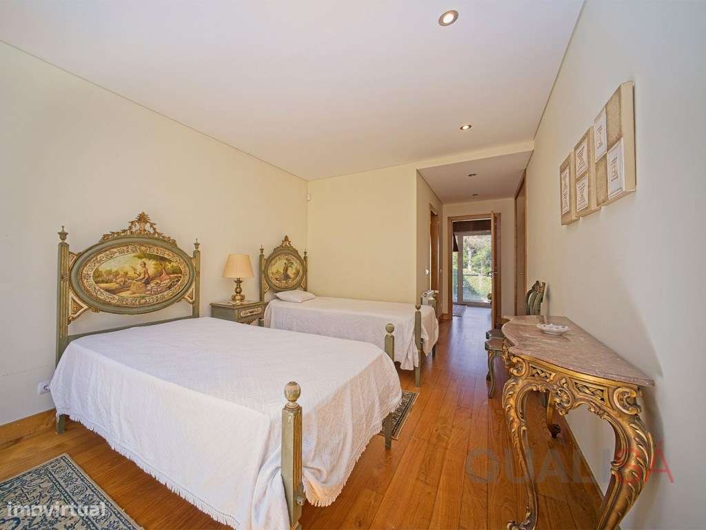 Moradia com piscina, jardim e bosque localizada na Encosta do Bom J...-16