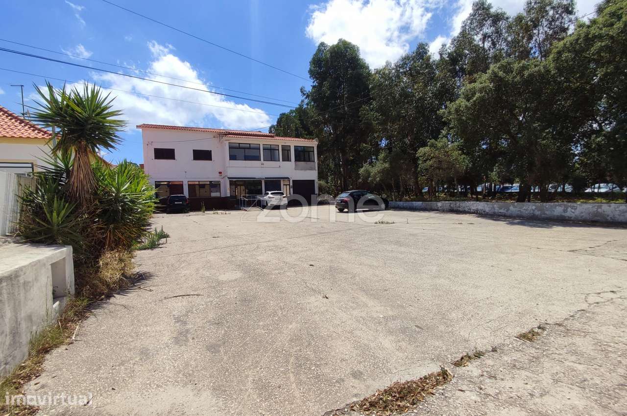 Prédio T6+5 a 10 min de Alcobaça e de Porto de Mós - Grande imagem: 2/30