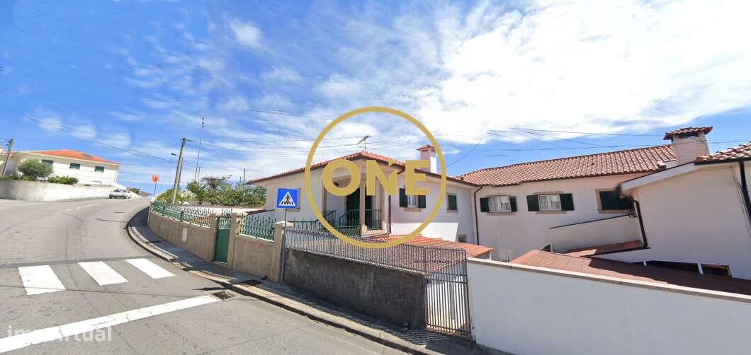 Moradia Bi-Familiar - Grande imagem: 3/17