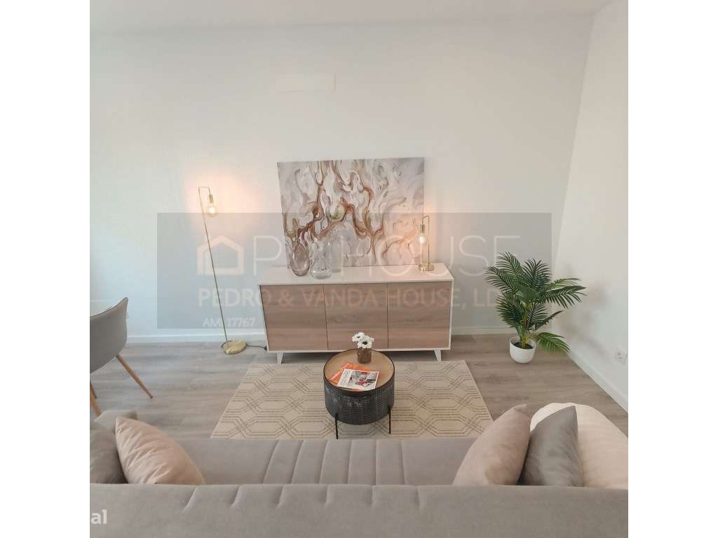 Apartamento T2 São domingos de Benfica Rua Antonio Nobre nº24 1º andar-20