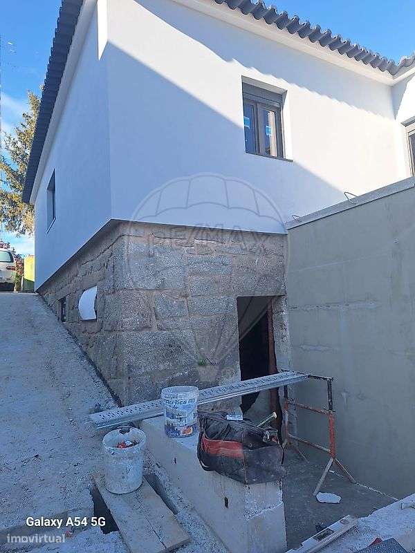 Moradia T3 para venda - Grande imagem: 2/6