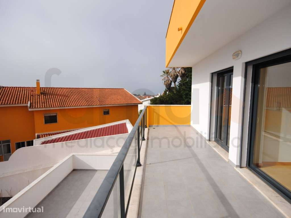 T3 Duplex com terraço centro da Parede-52