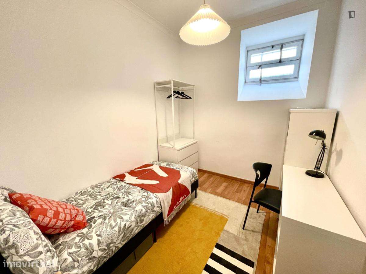 Quarto - localizado em Sete Rios Lisbon - Grande imagem: 3/10