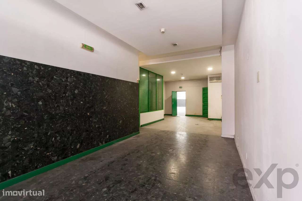 Loja versátil para comércio ou serviços na Rua de Santa Catarina - Grande imagem: 4/29