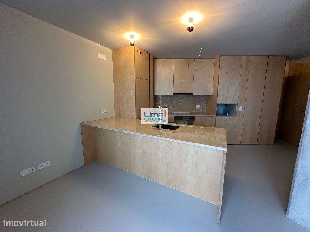 Moderno T4 DUPLEX - Centro de Leiria - com parqueamento interior - Grande imagem: 5/16