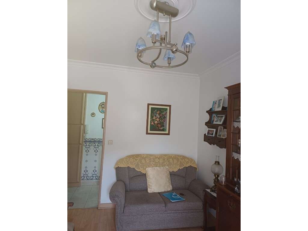 Apartamento T2 de Linha Contemporânea - Rés do Chão | 55 m² | Olivais-0