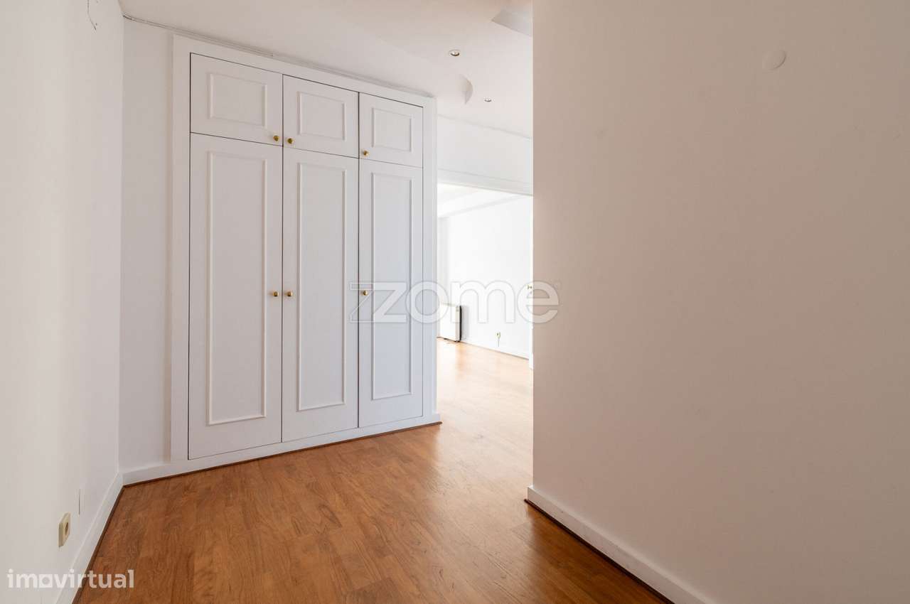 Apartamento T4 na Foz, com vista para o mar e rio. - Grande imagem: 4/35