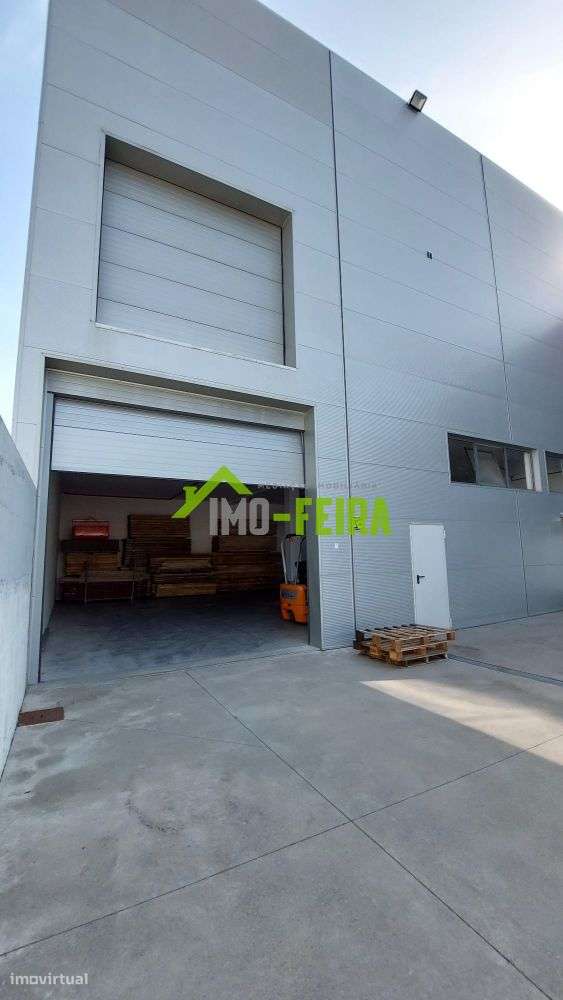 Pavilhão industrial , Fiães-40