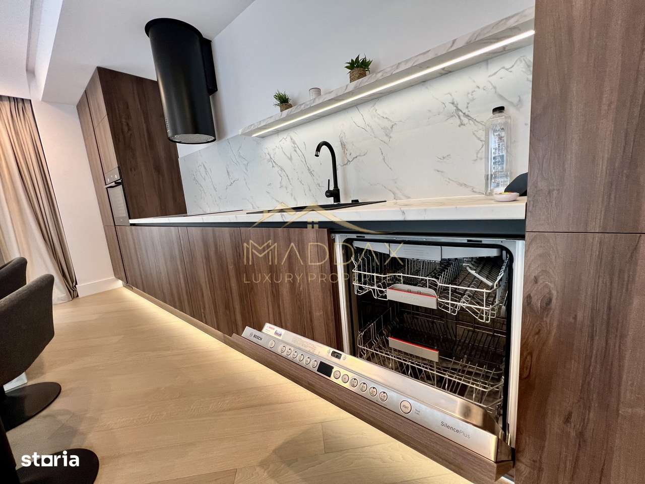 Apartament LUX *116mp* // Parcare // Iancu Nicolae - CORTINA 126 - Imagine principală: 4/20