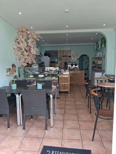 Comercio e apartamento T-2 - Grande imagem: 2/12