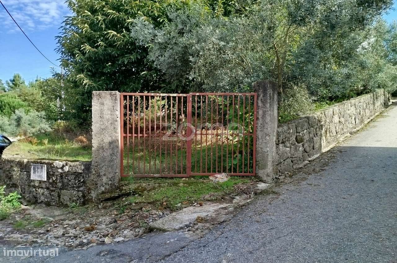 Lote para Construção com Localização Privilegiada e Serviços ao Red... - Grande imagem: 4/29