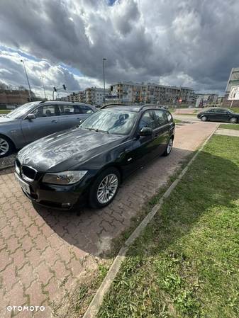 BMW Seria 3 320i Touring - 5