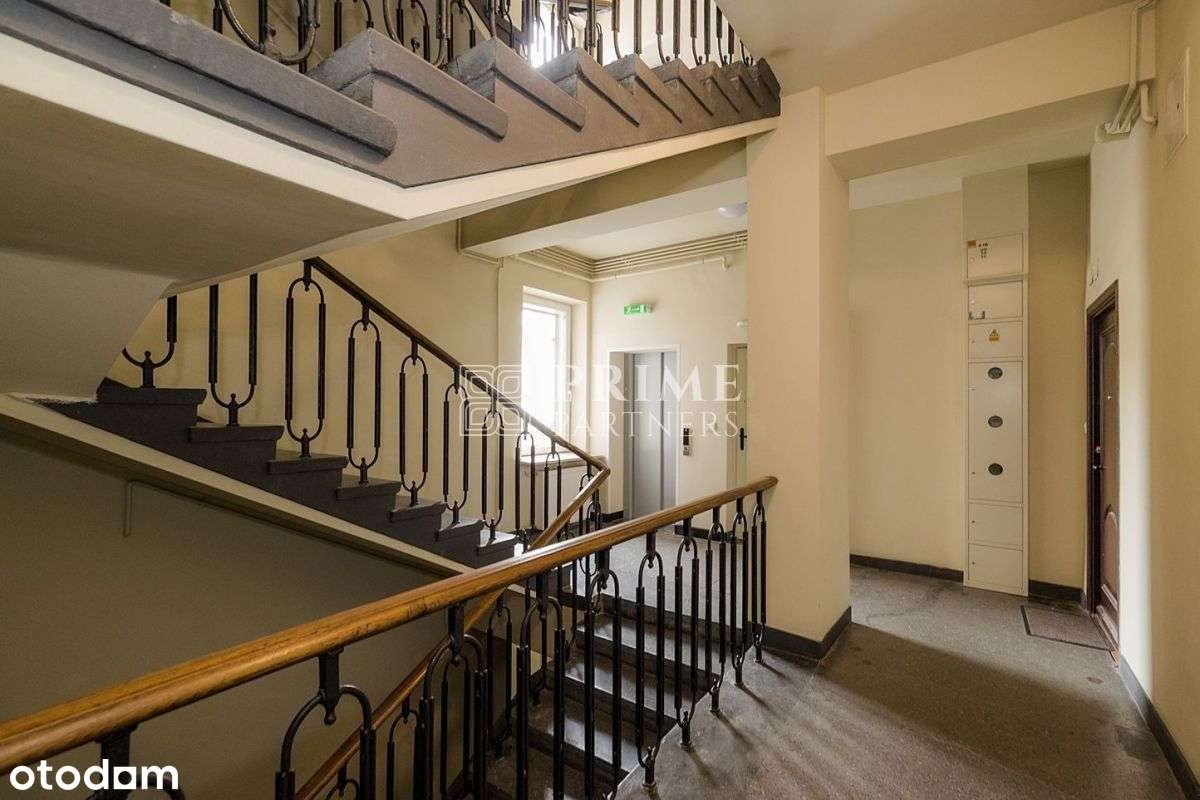 Mieszkanie z potencjałem w samym Centrum-14