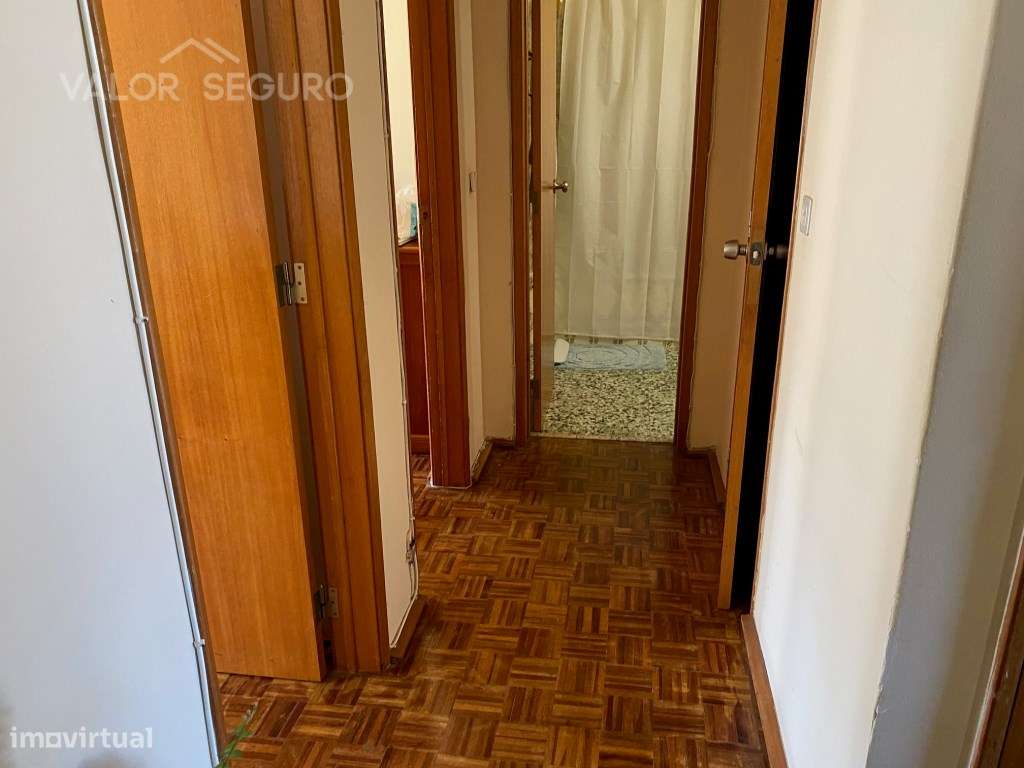 Apartamento T2 na Quinta das Drogas em Alverca do Ribatejo-16